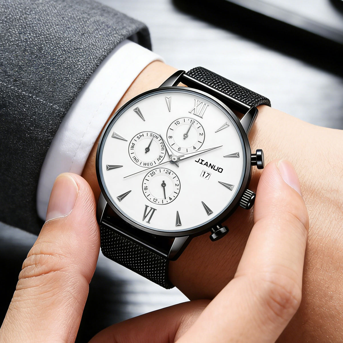 トレンディなカジュアルメンズミラノメッシュベルトウォッチファ - Stainless Mesh Band のレビューと価格