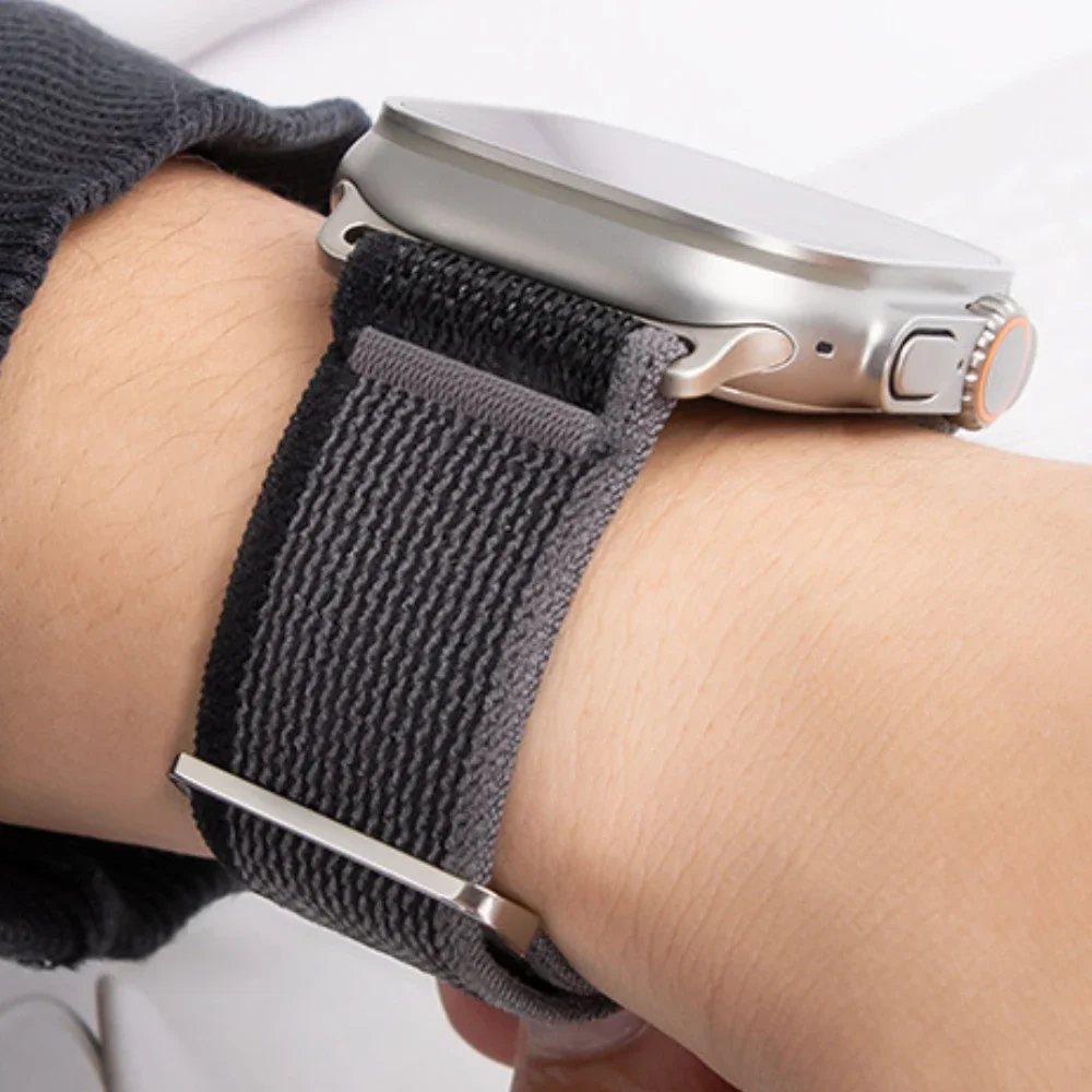 Apple Watch Ultra 3/2 49mmシリーズ - Solo Loop Strap のレビューと価格